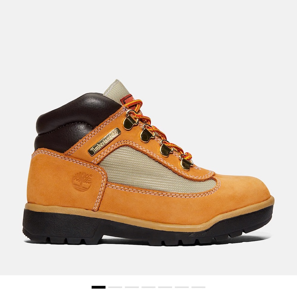 Field Boots (Timberlands)
Color - Wheat/Nubuck
Kids Size 3